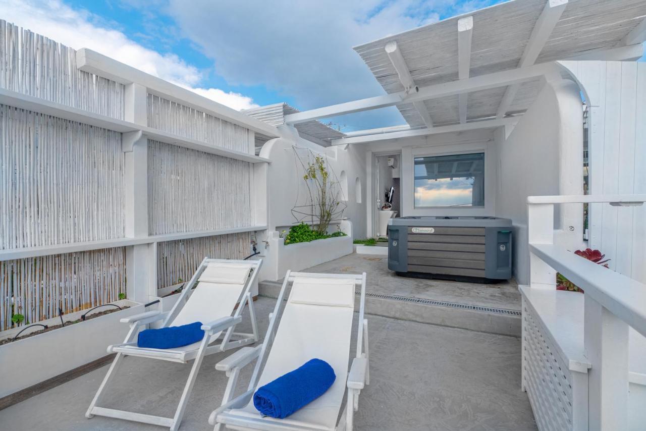 Bella View Mykonos Town Suites Exteriör bild